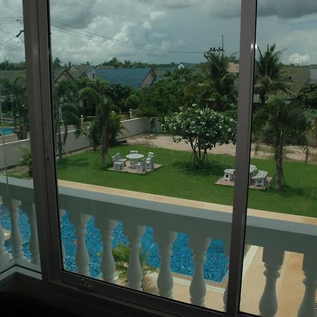 East Shore Pattaya Resort Nong Prue Bagian luar foto