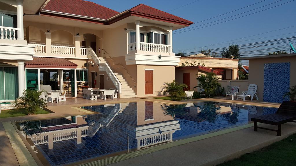East Shore Pattaya Resort Nong Prue Bagian luar foto