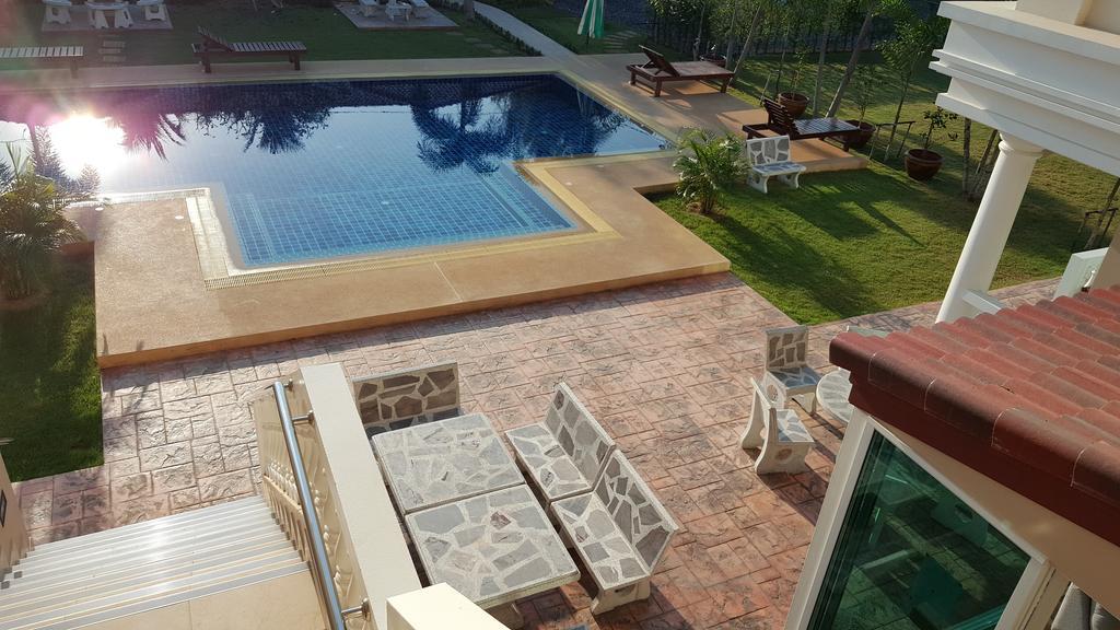 East Shore Pattaya Resort Nong Prue Bagian luar foto