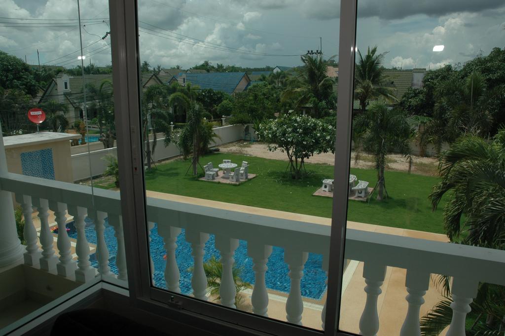 East Shore Pattaya Resort Nong Prue Bagian luar foto